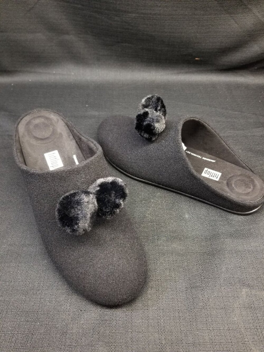 Fitflop Women's Chrissie Pom Pom Slip-On Slippers Black Size 10 NEW IN BOX!